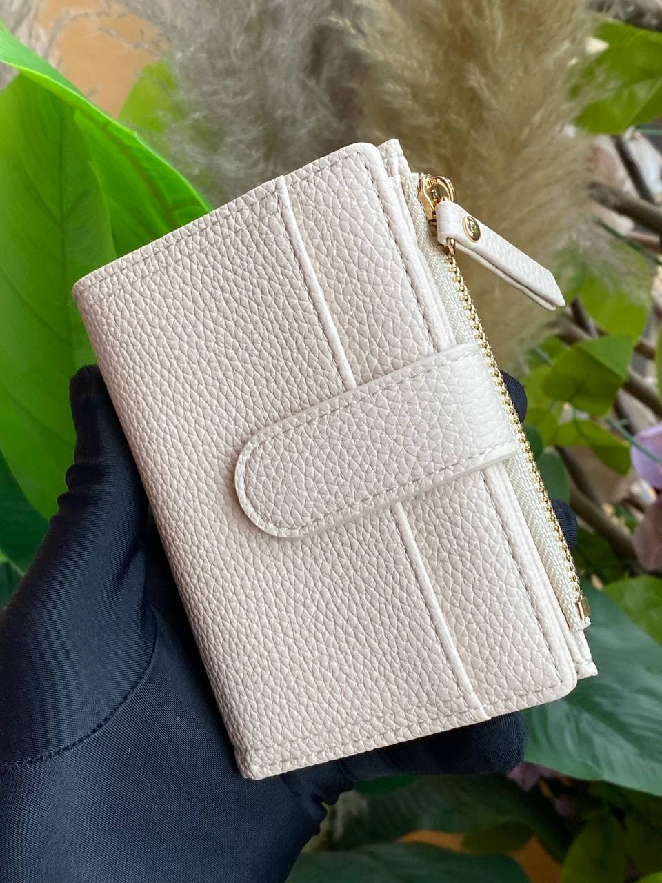 Ladies Purses & Wallet view 3